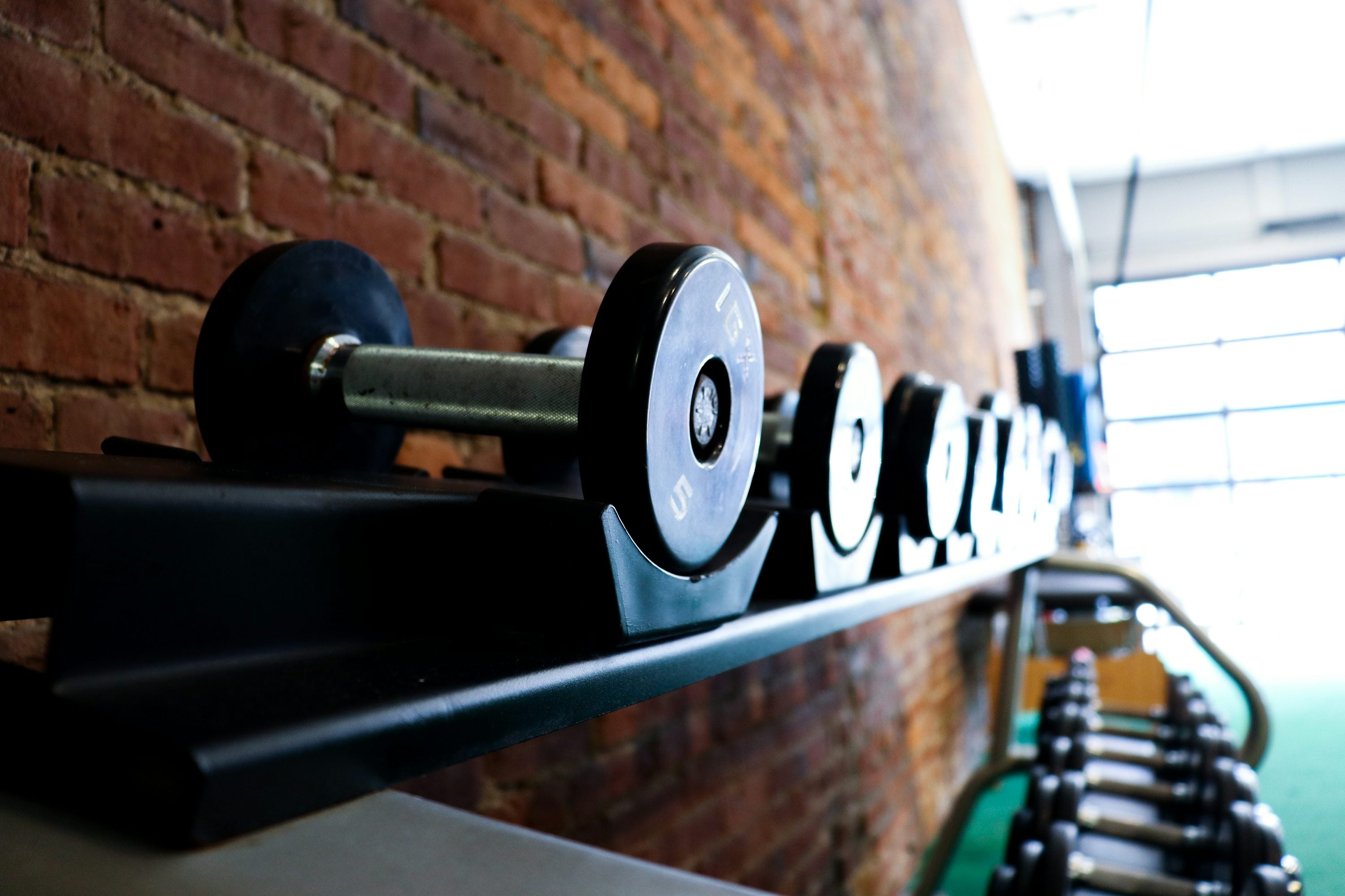 How-to-Shop-for-Used-Dumbbells-for-Sale