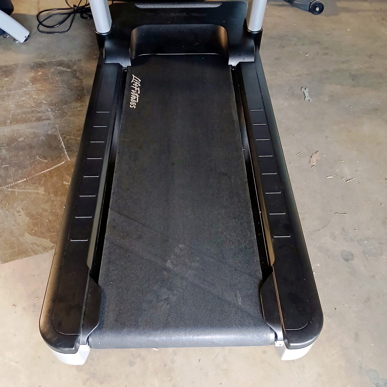 Life Fitness Integrity Treadmill w/SE3 HD Treadmill