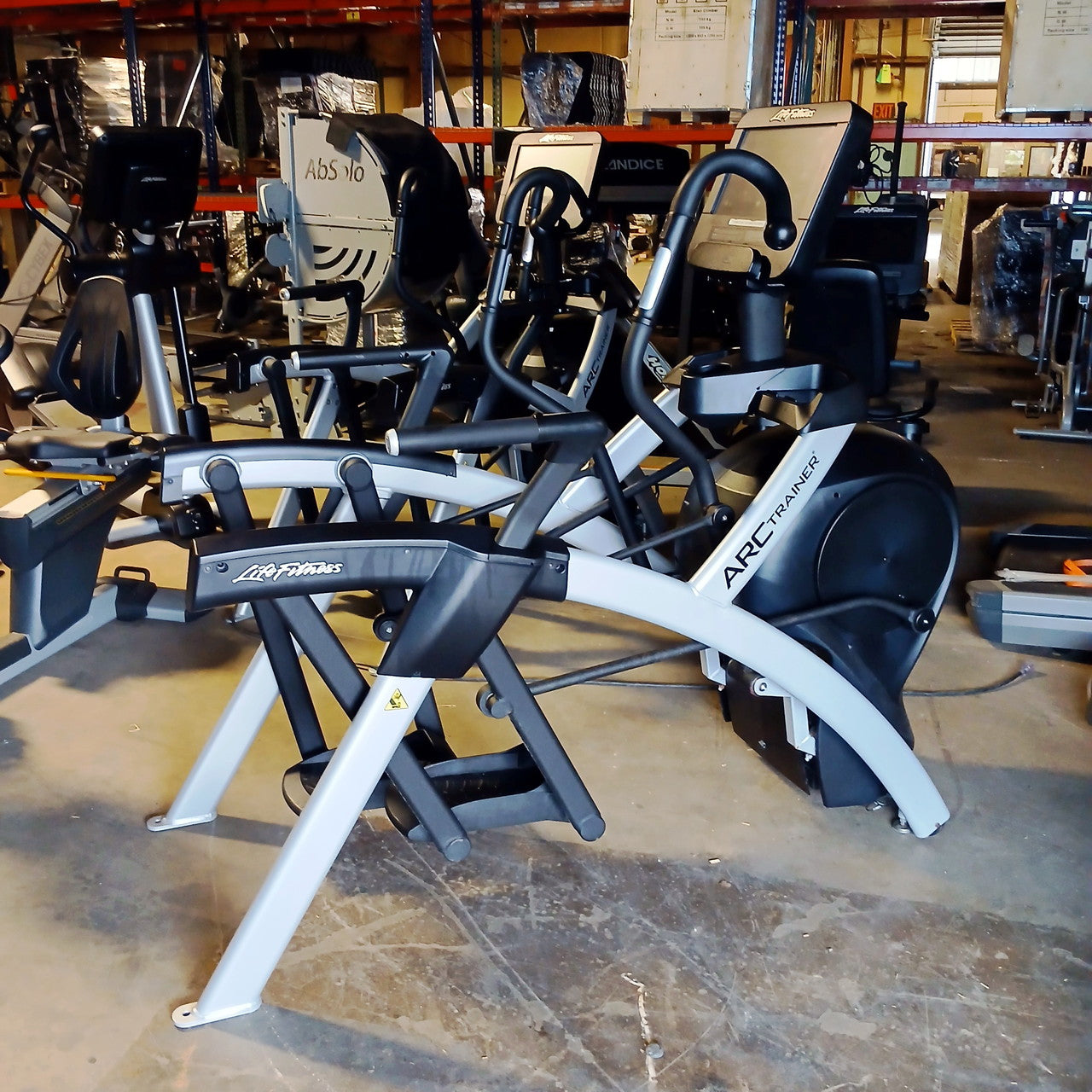 Life Fitness Discover SE3 HD Arc Trainer