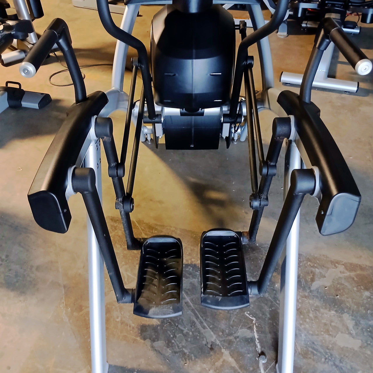 Life Fitness Discover SE3 HD Arc Trainer