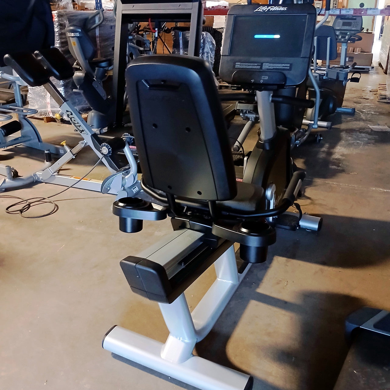 Life Fitness Integrity Recumbent Bike w/SE3 HD Console