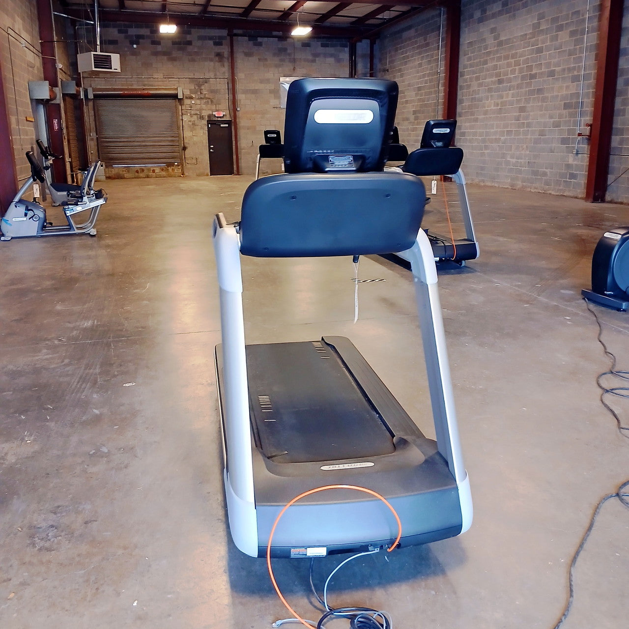 Precor TRM 885 Treadmill w/P82 Console