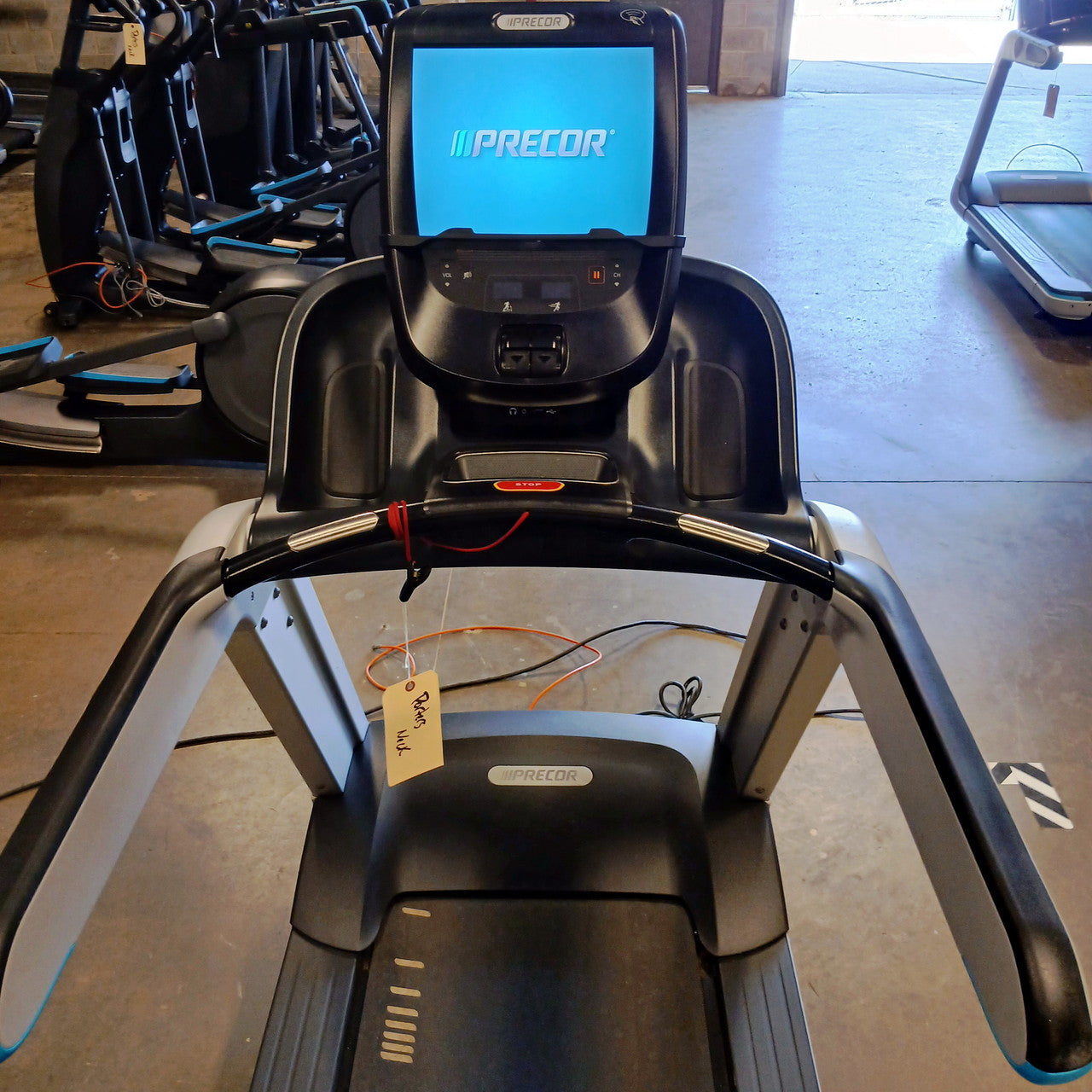 Precor TRM 885 Treadmill w/P82 Console