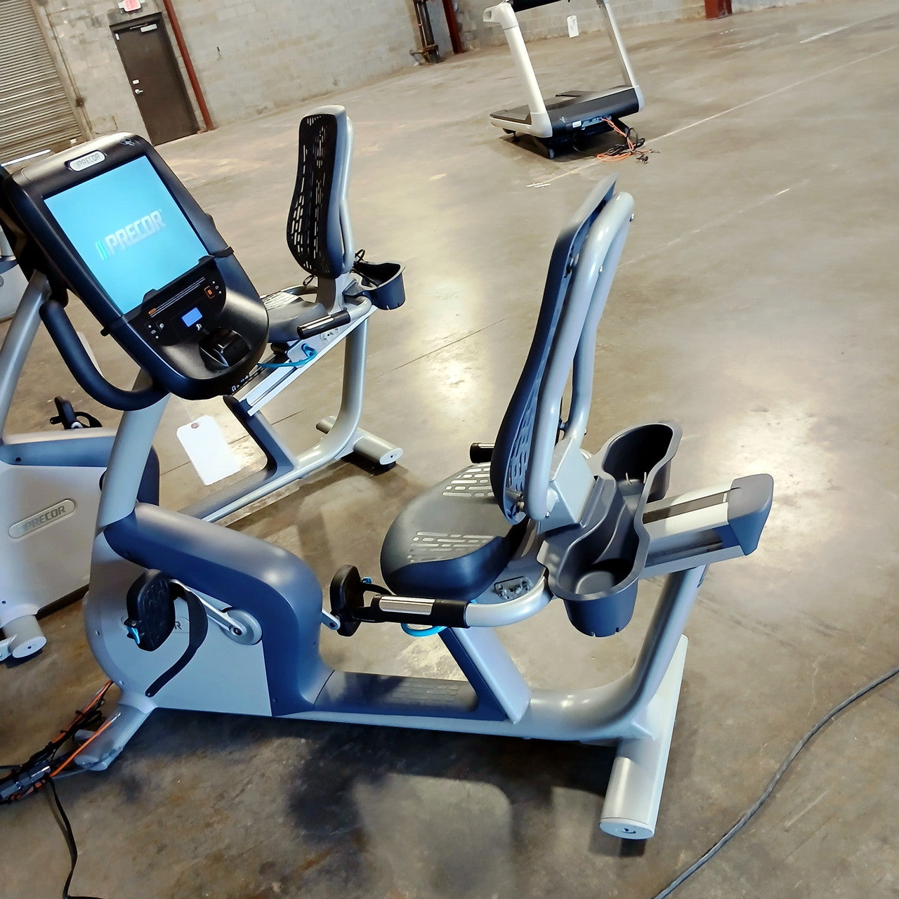 Precor RBK 885 Recumbent Bike w/ P82 Console
