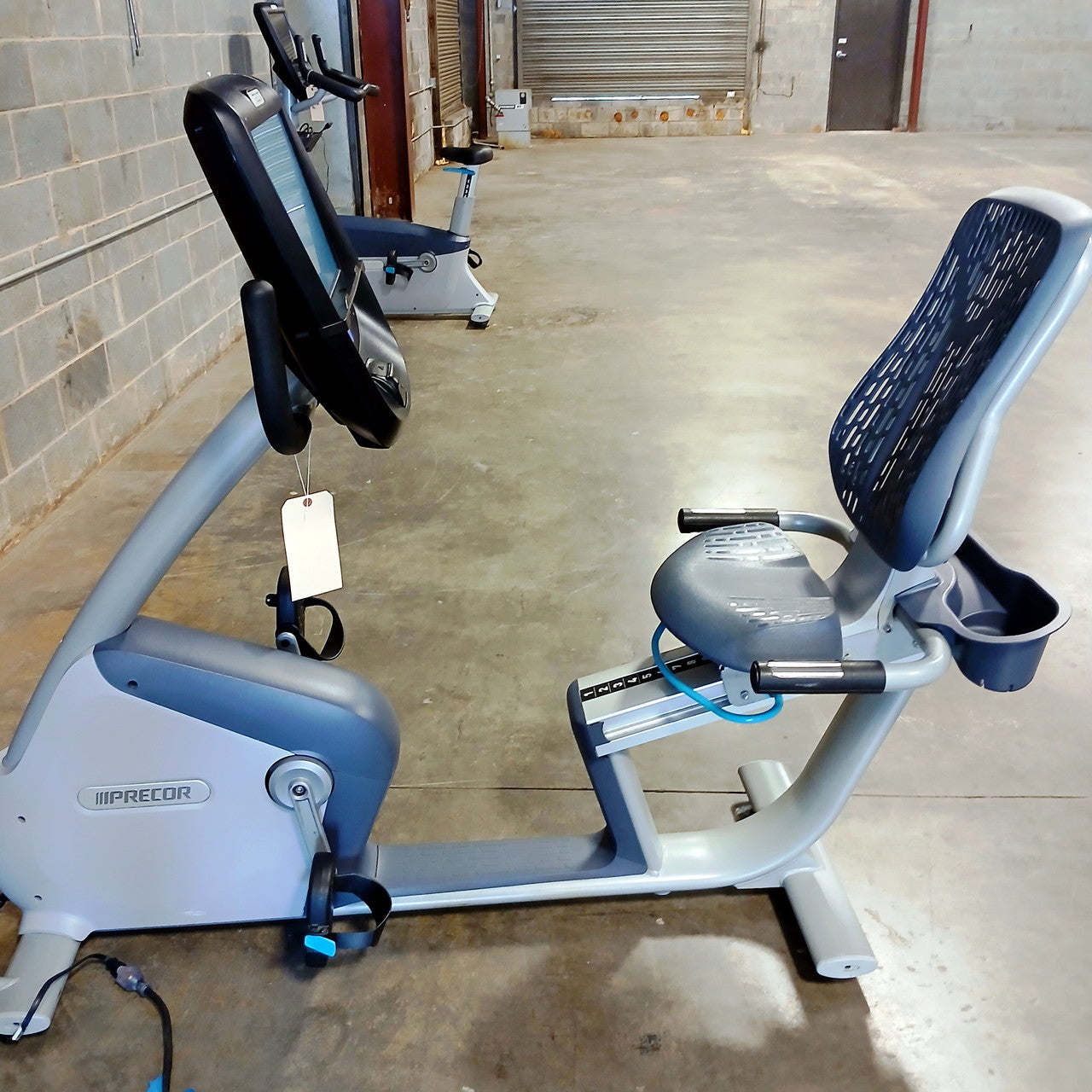 Precor RBK 885 Recumbent Bike w/ P82 Console