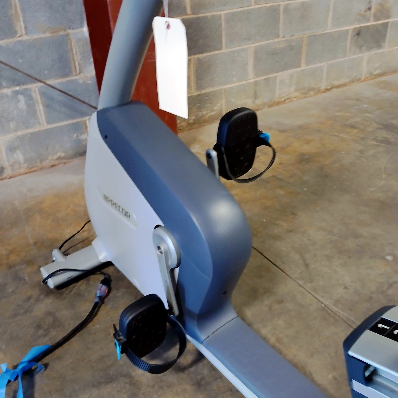 Precor RBK 885 Recumbent Bike w/ P82 Console