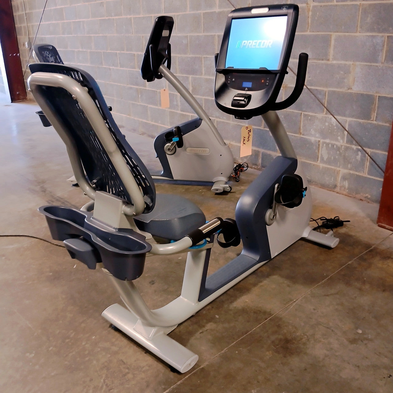 Precor RBK 885 Recumbent Bike w/ P82 Console