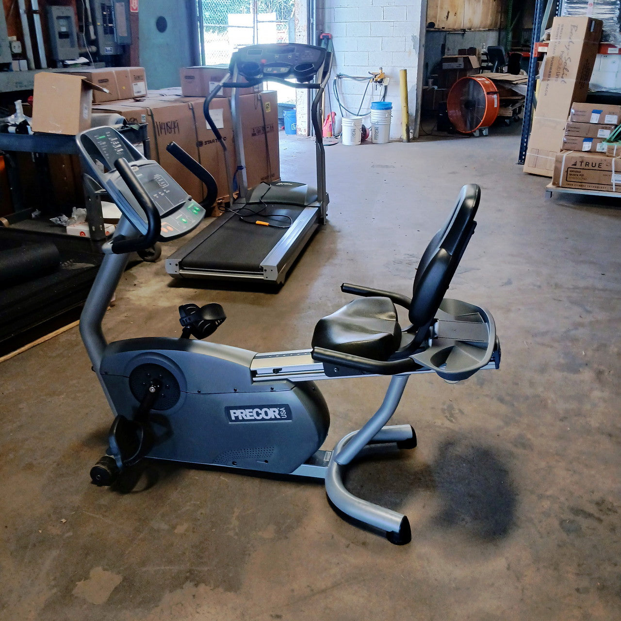 Precor Recumbent Bike - C842i
