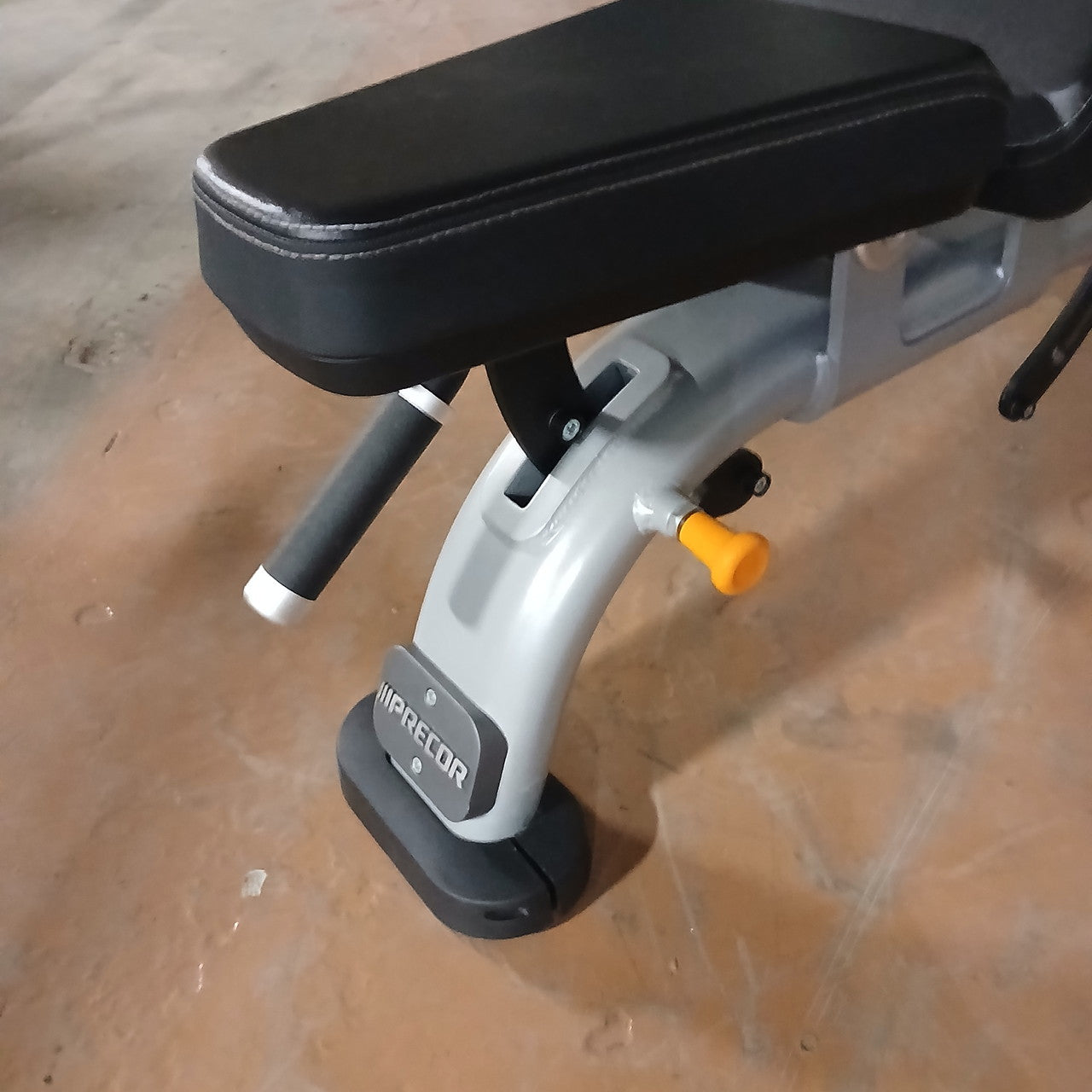 Precor VBR6117 Flat-Incline-Decline Bench