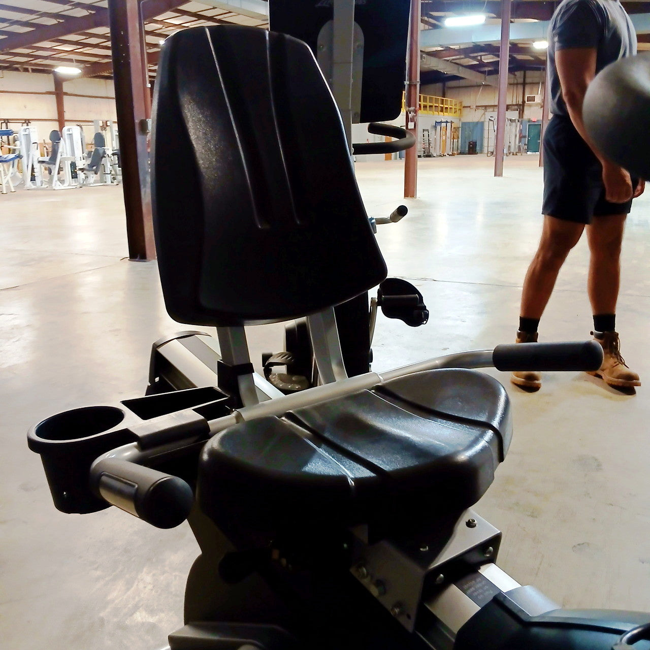 Life Fitness Integrity Series CLSR Recumbent Bike