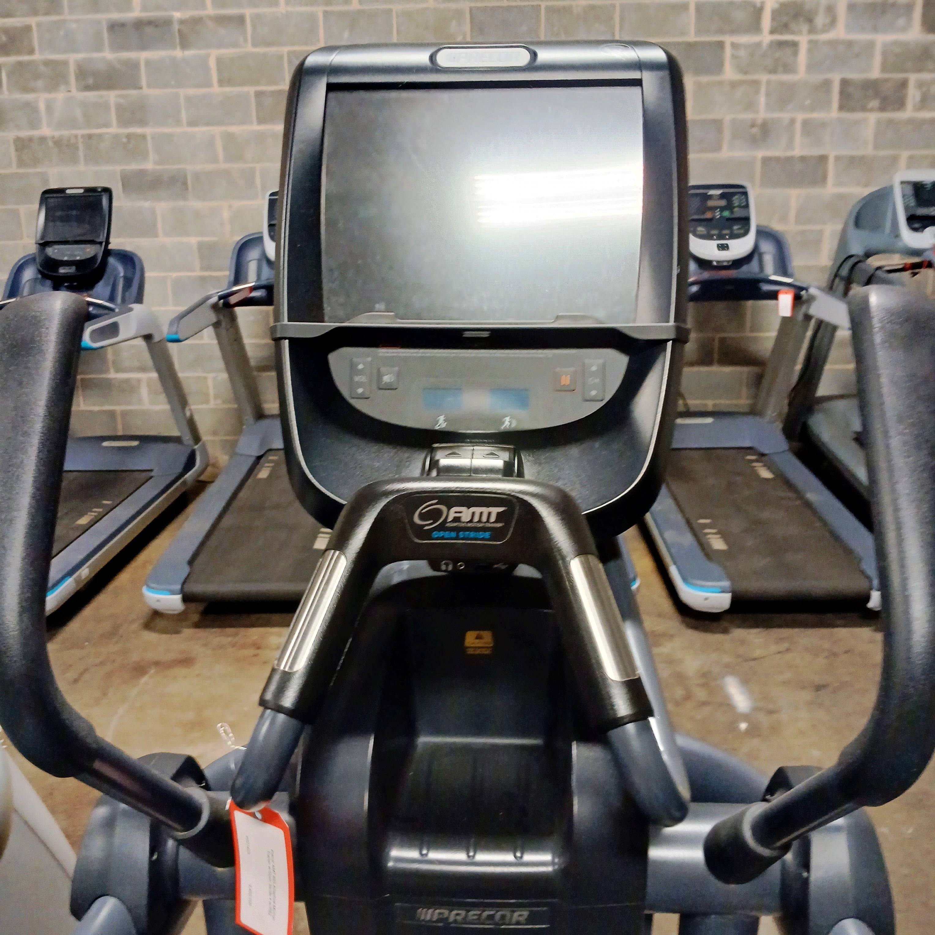 Precor P82 Experience Touchscreen Console – Console Only (Cardio Equipment Upgrade)