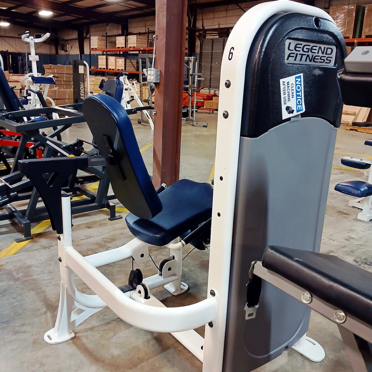 Legend Fitness SelectEDGE Leg Extension (1108)