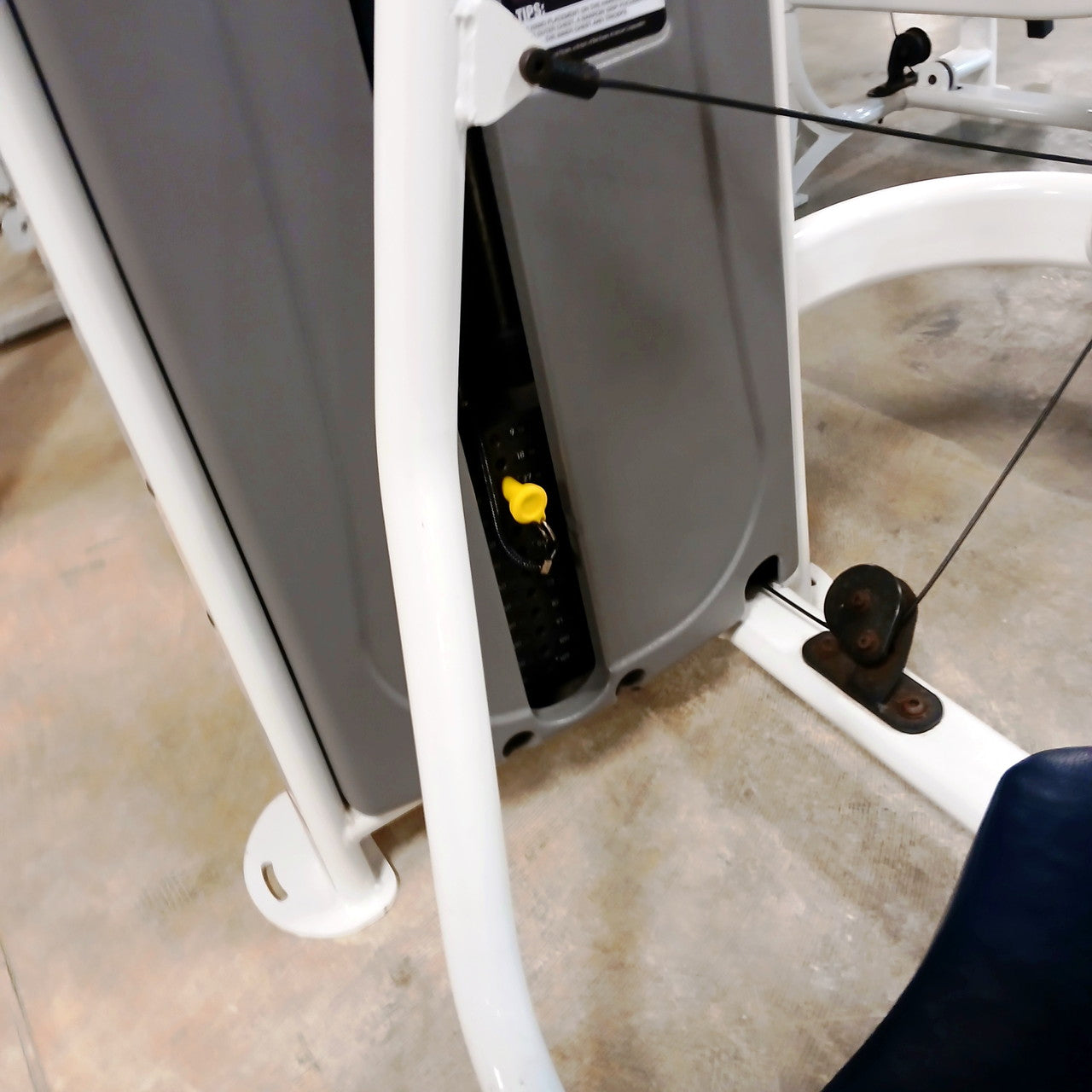 Legend Fitness SelectEDGE Chest Press