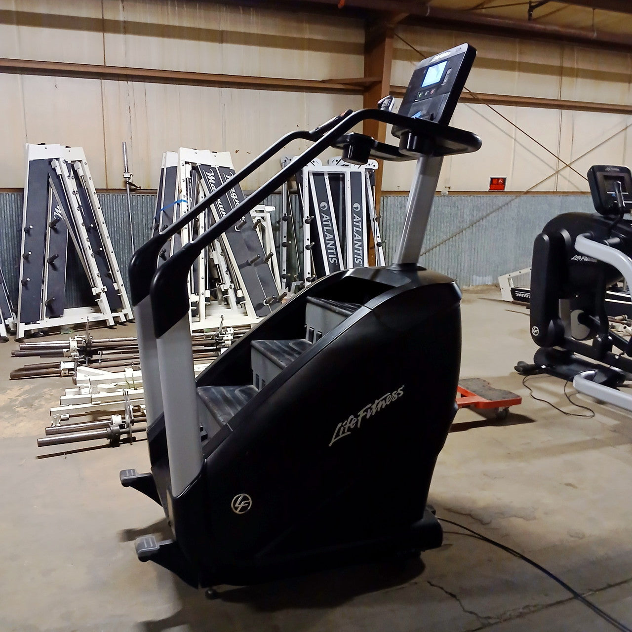 Life Fitness PowerMill Integrity w/ X console