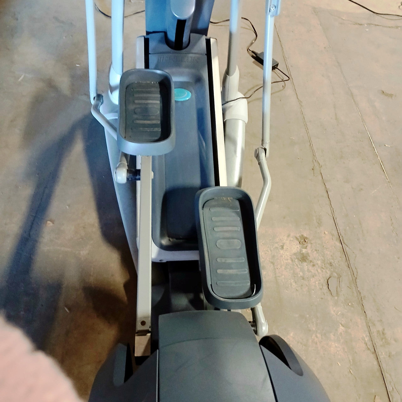 Precor EFX 885 Elliptical Crosstrainer w/ p80 Console