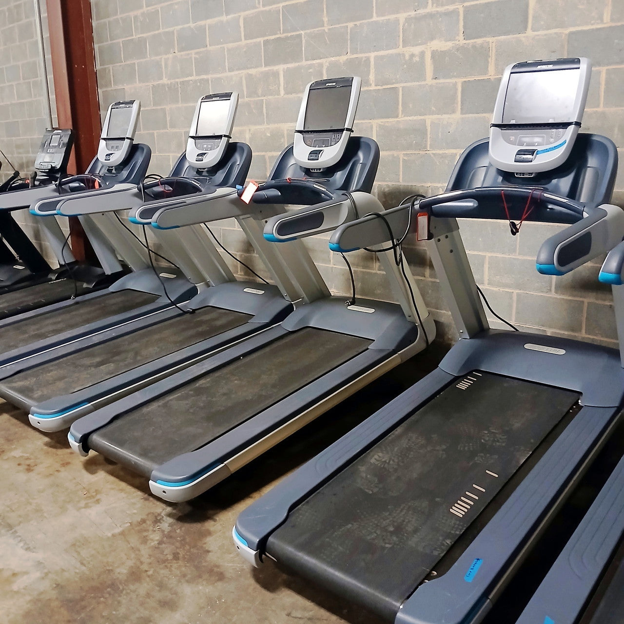 Precor TRM 885 Treadmill Package – 4 Commercial Treadmills w/ P80 Touchscreen Consoles