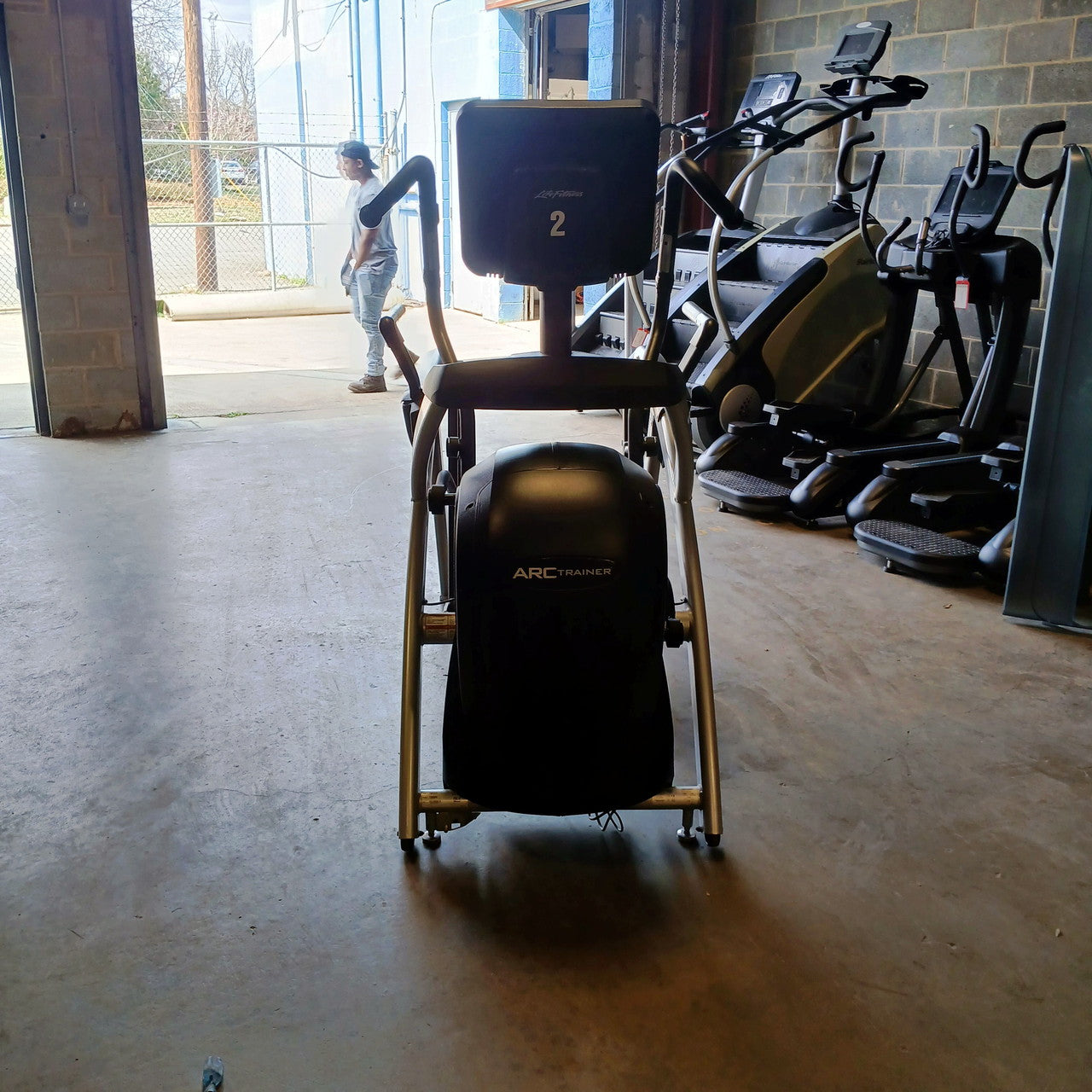 Life Fitness Integrity Arc Trainer w/ X Console