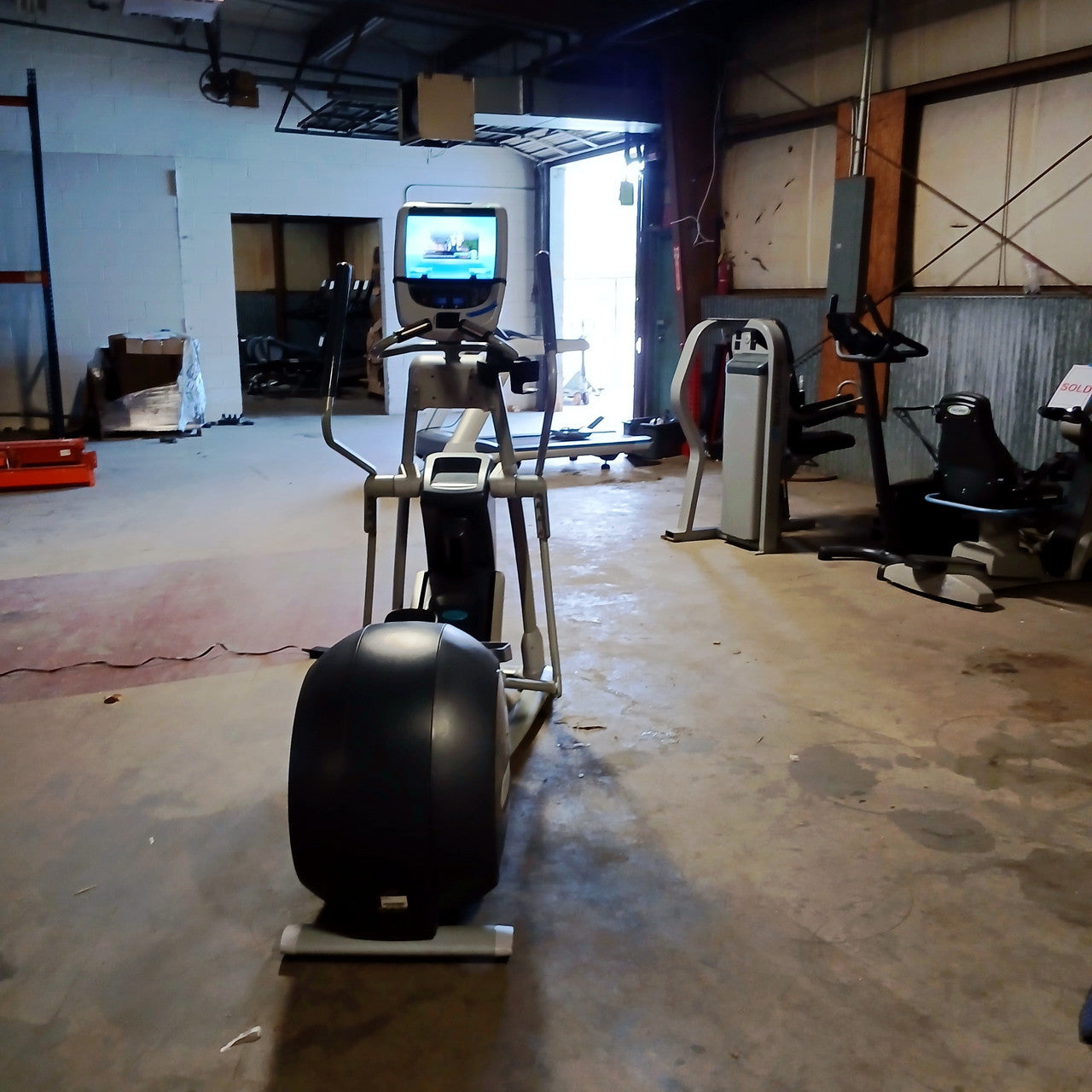 Precor EFX 885 Elliptical Crosstrainer w/ p80 Console