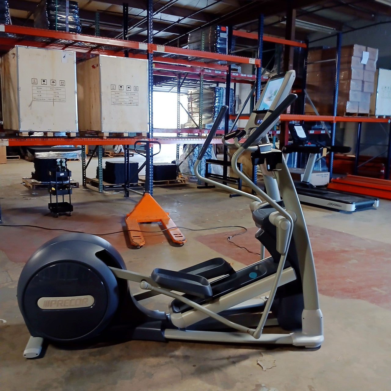 Precor EFX 885 Elliptical Crosstrainer w/ p80 Console