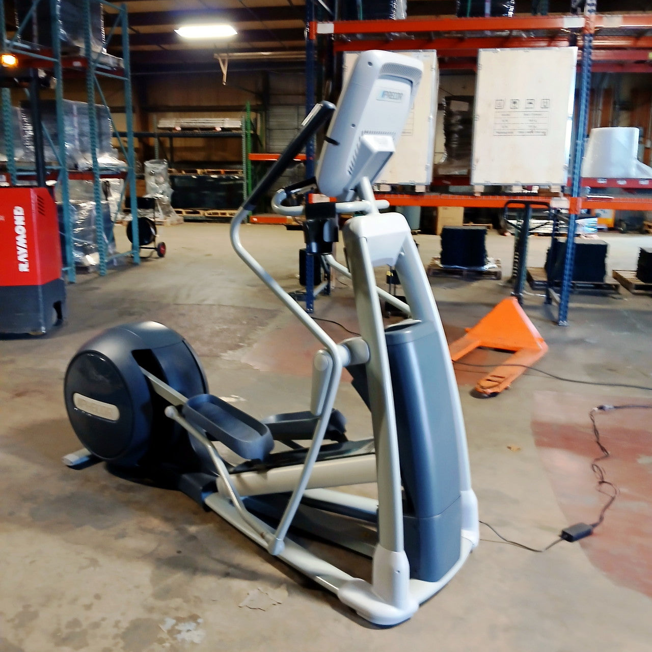 Precor EFX 885 Elliptical Crosstrainer w/ p80 Console