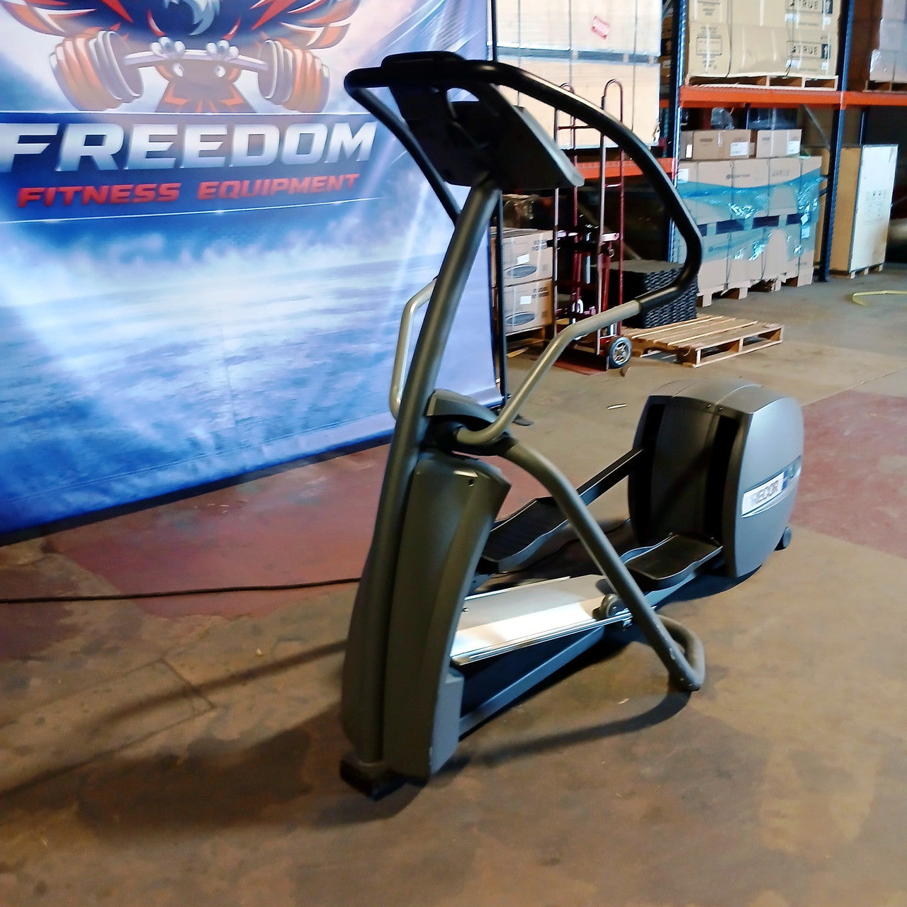 Precor EFX 5.23 Elliptical w/Stationary Arms