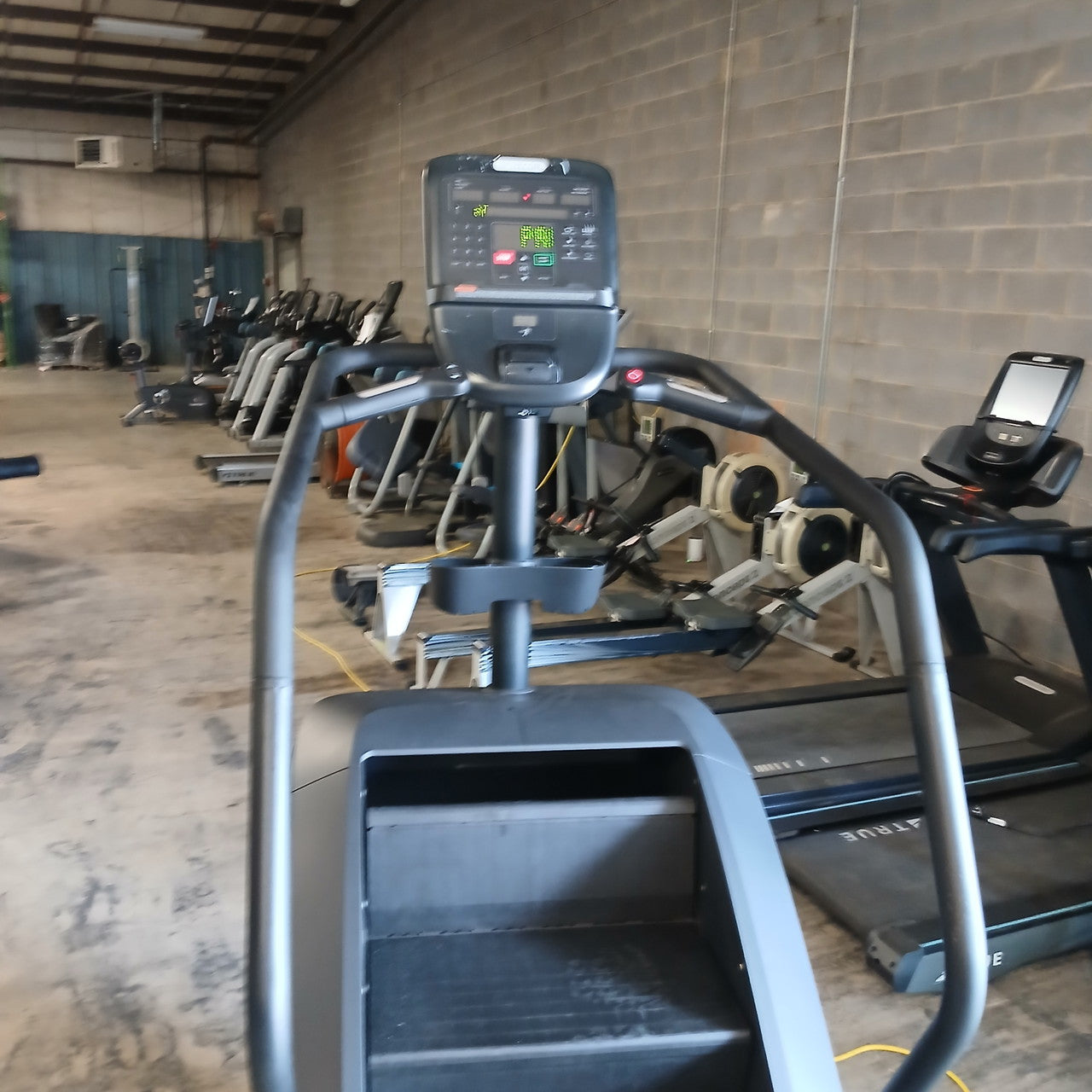 Precor SCL835 StairClimber