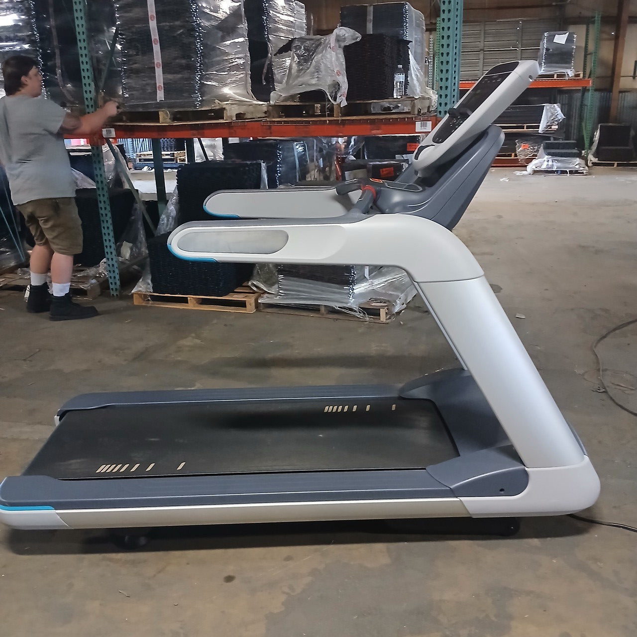 Precor TRM 835 Treadmill w/P30 Console