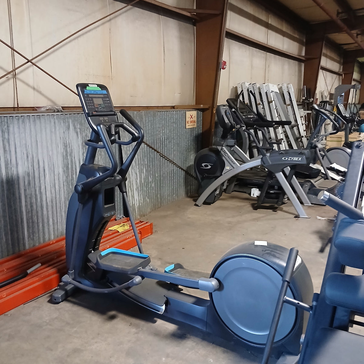 Precor EFX 835 Elliptical w/Converging Crossramp + p31 Console