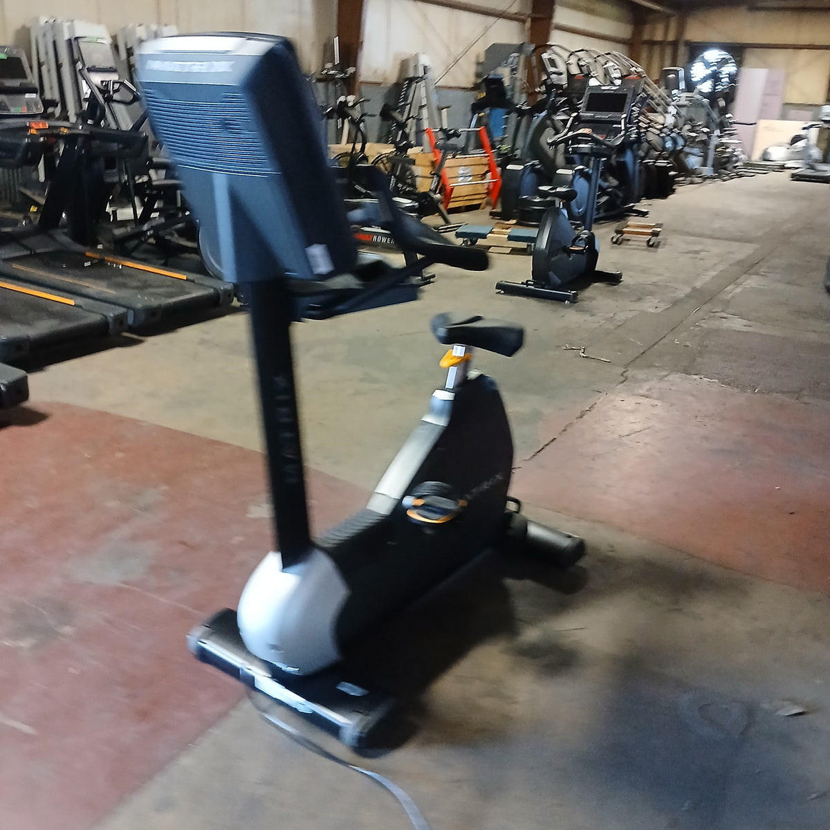 Performance Upright Cycle w/ Premium Led Console