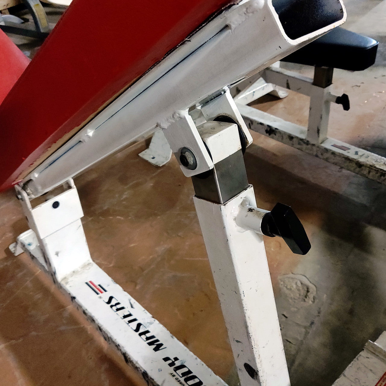 Body Masters Incline Weight Bench