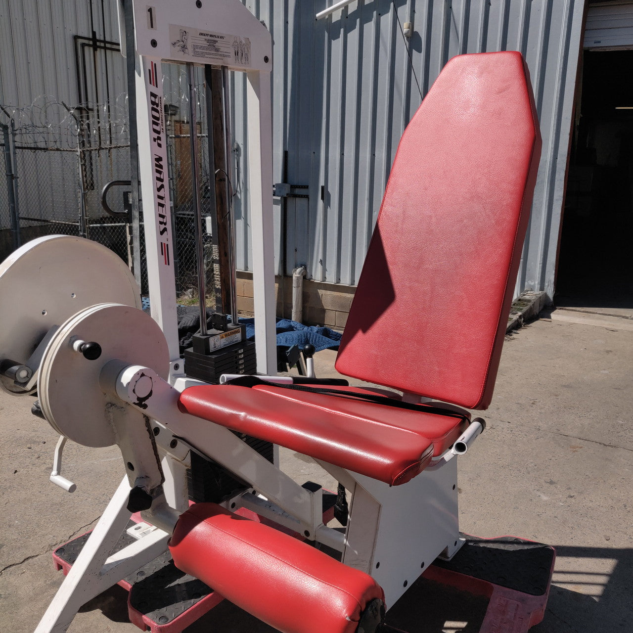 Bodymasters 110 Leg Extension Seated