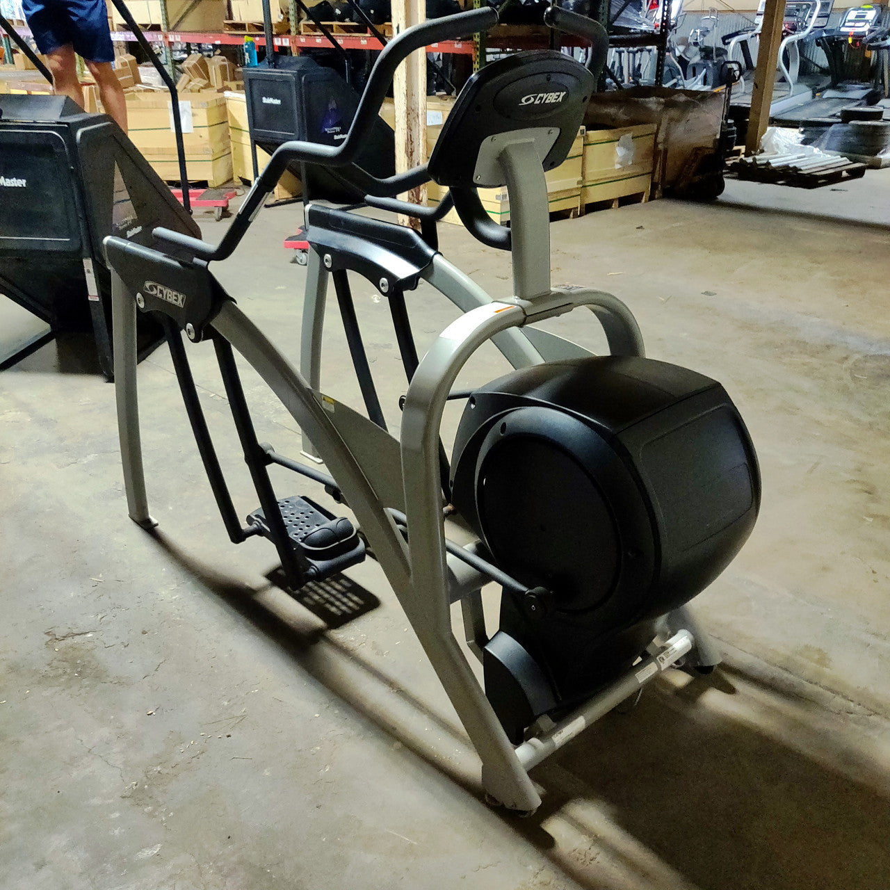Cybex Arc Trainer 620A Series Commercial Grade