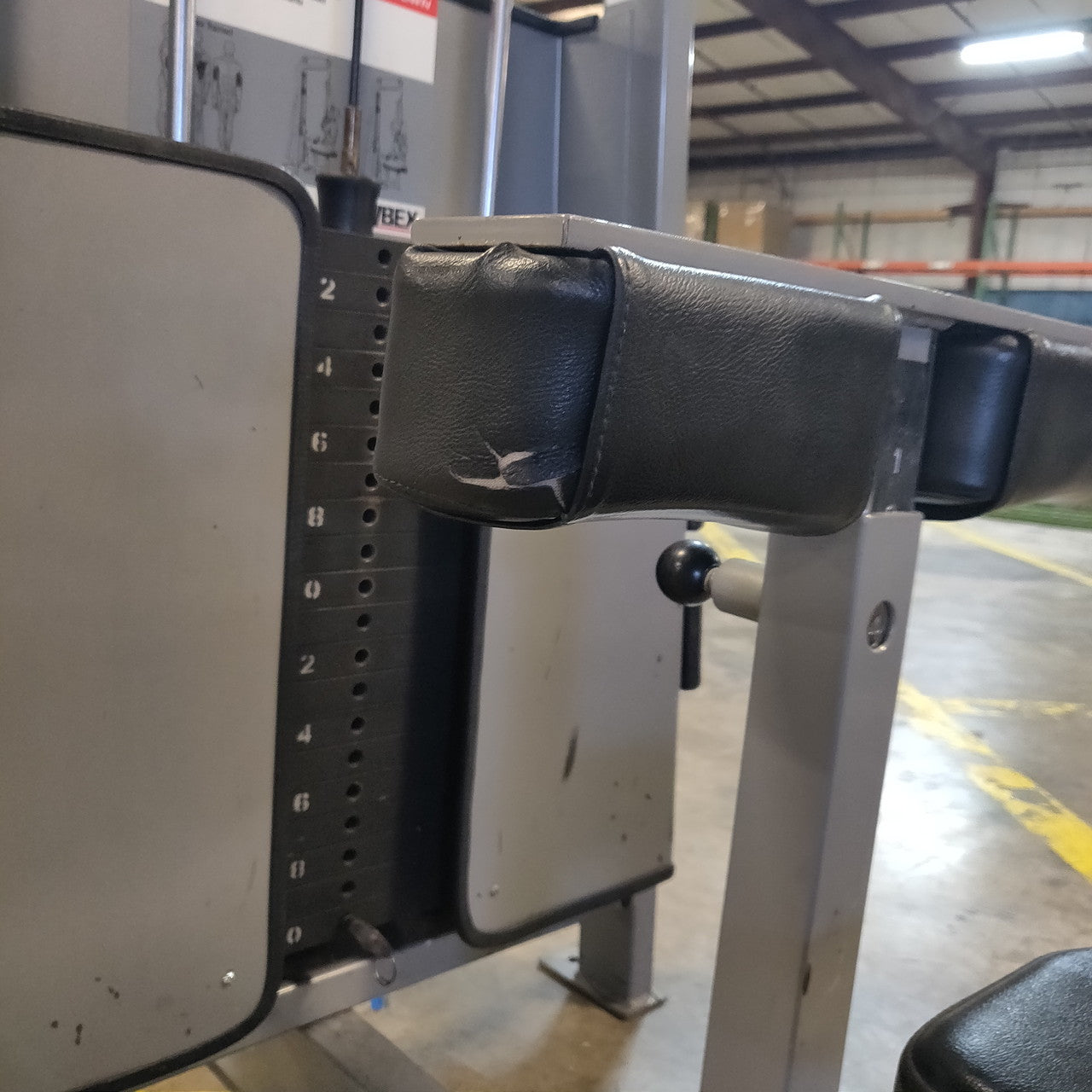 Cybex Classic Lat Pulldown