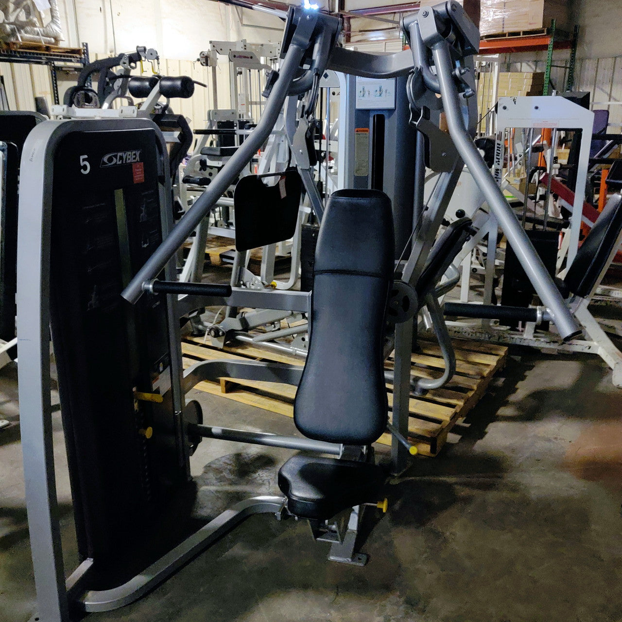 cybex eagle chest press Cybex Eagle Chest Press 11000