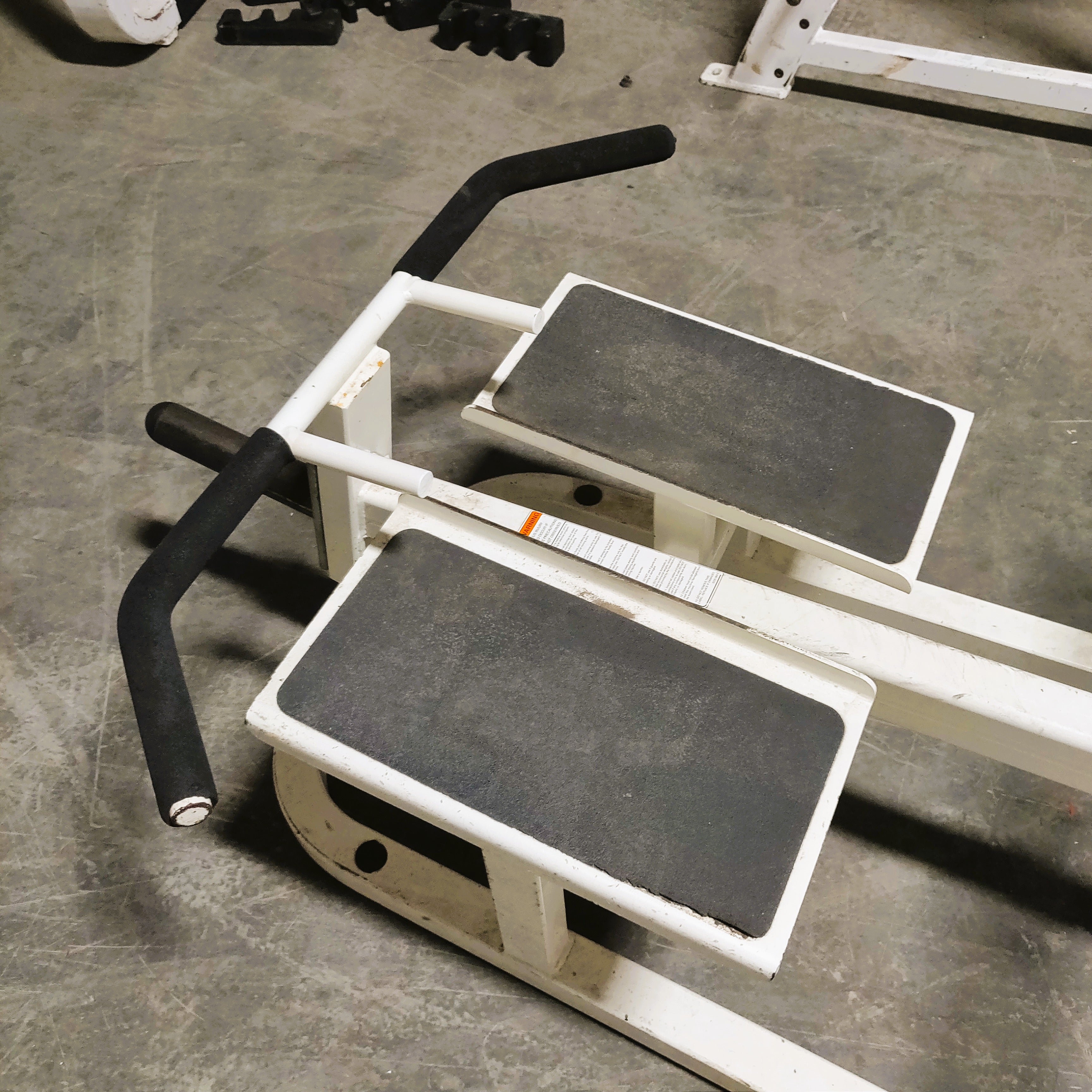 Cybex Plate-Loaded Standing T-Bar Row