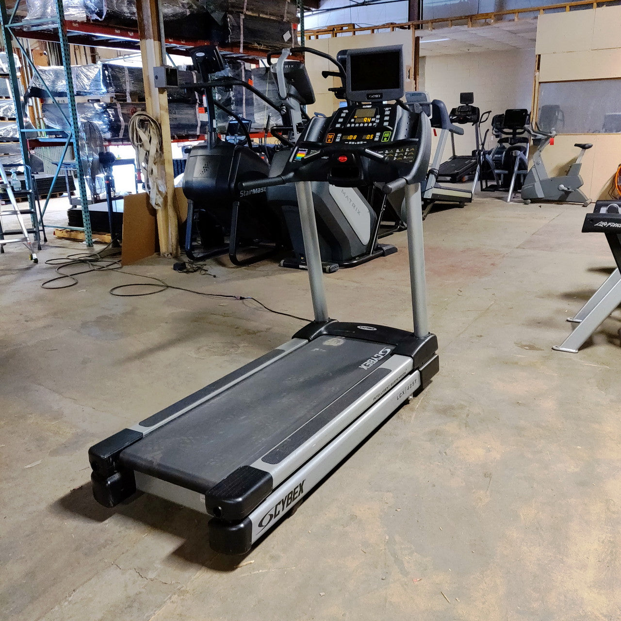cybex cx 445t Cybex Treadmill 425T LCX Model Commercial Grade