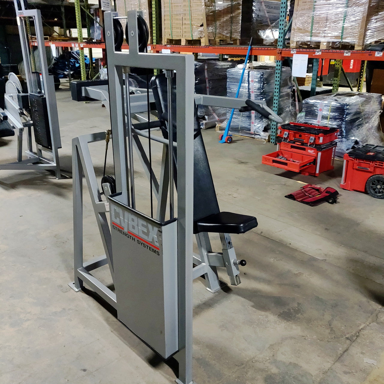 Cybex VR 4025 Shoulder Press