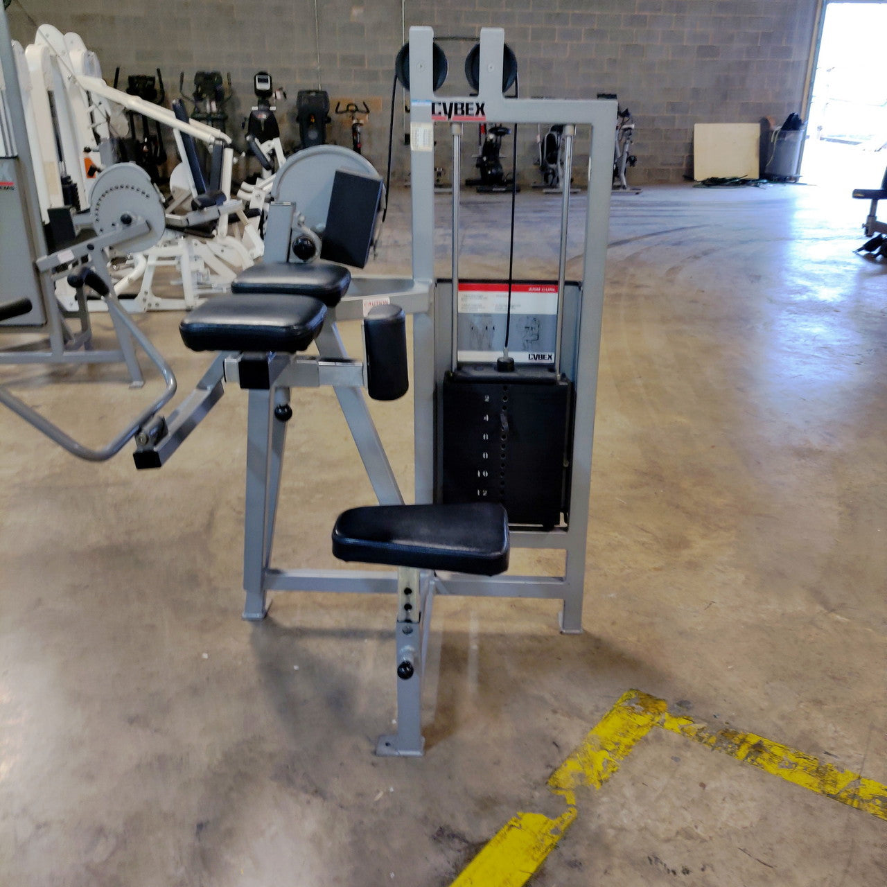 Cybex VR 4040 Arm Curl