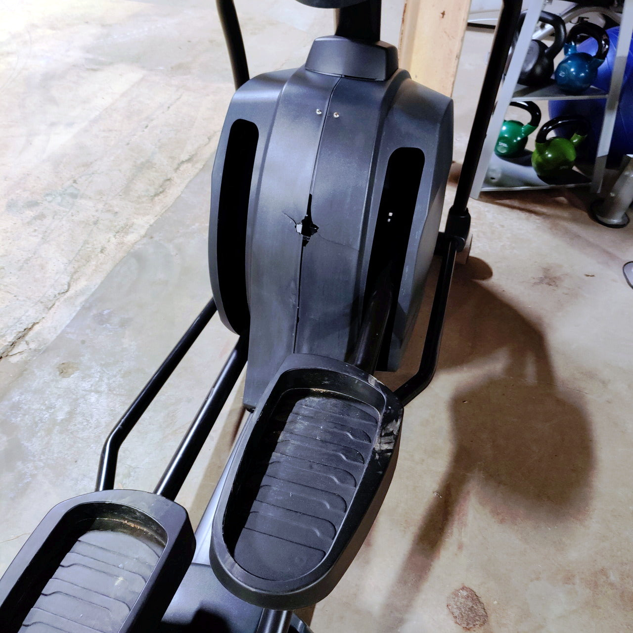 Green Series Elliptical EL 6000 Light Commercial Grade Elliptical