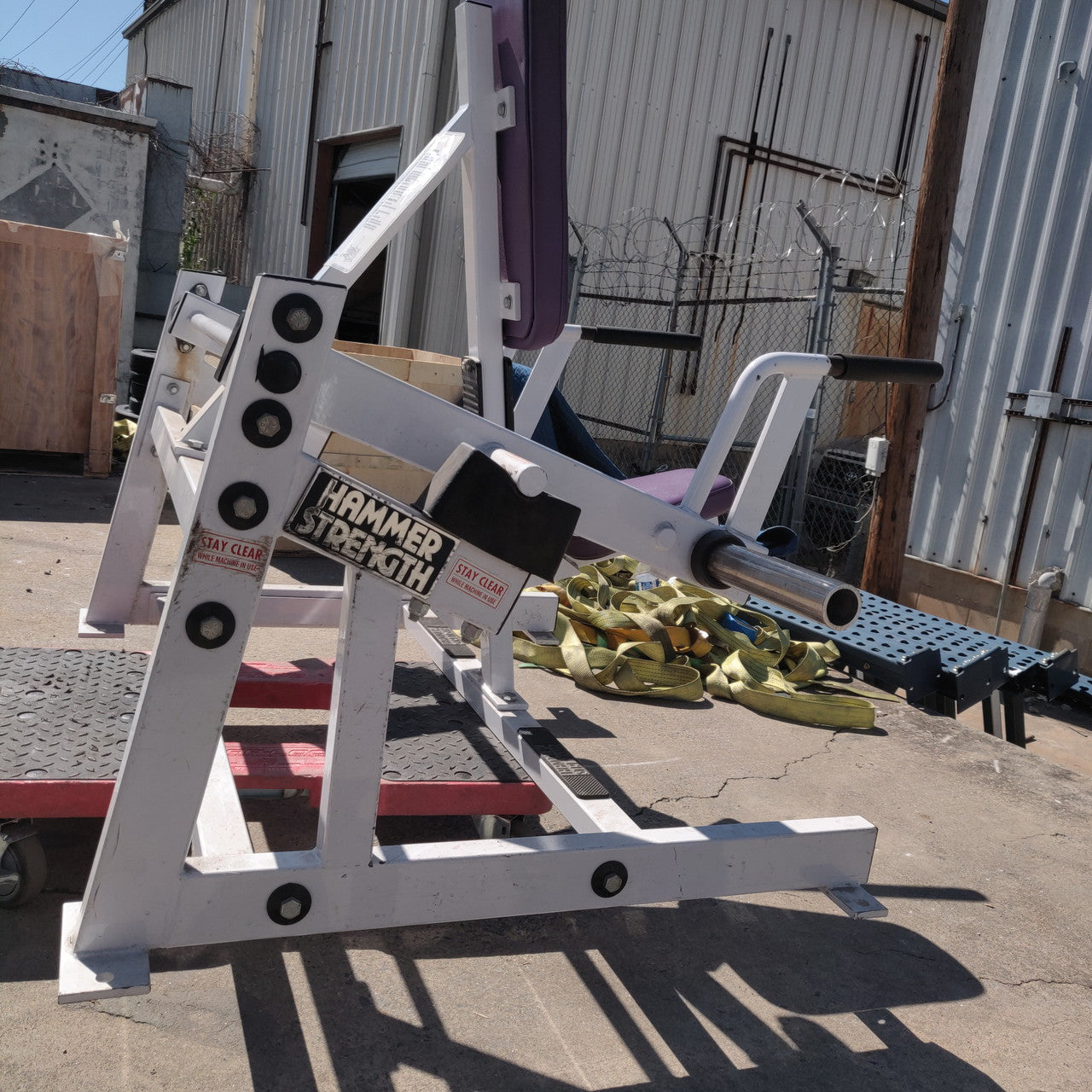 Hammer Strength PL-SH Plate-Loaded Seated/Standing Shrug