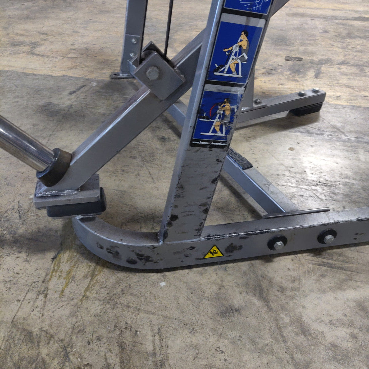 Hammer Strength Plate Loaded Seated Bicep Curl