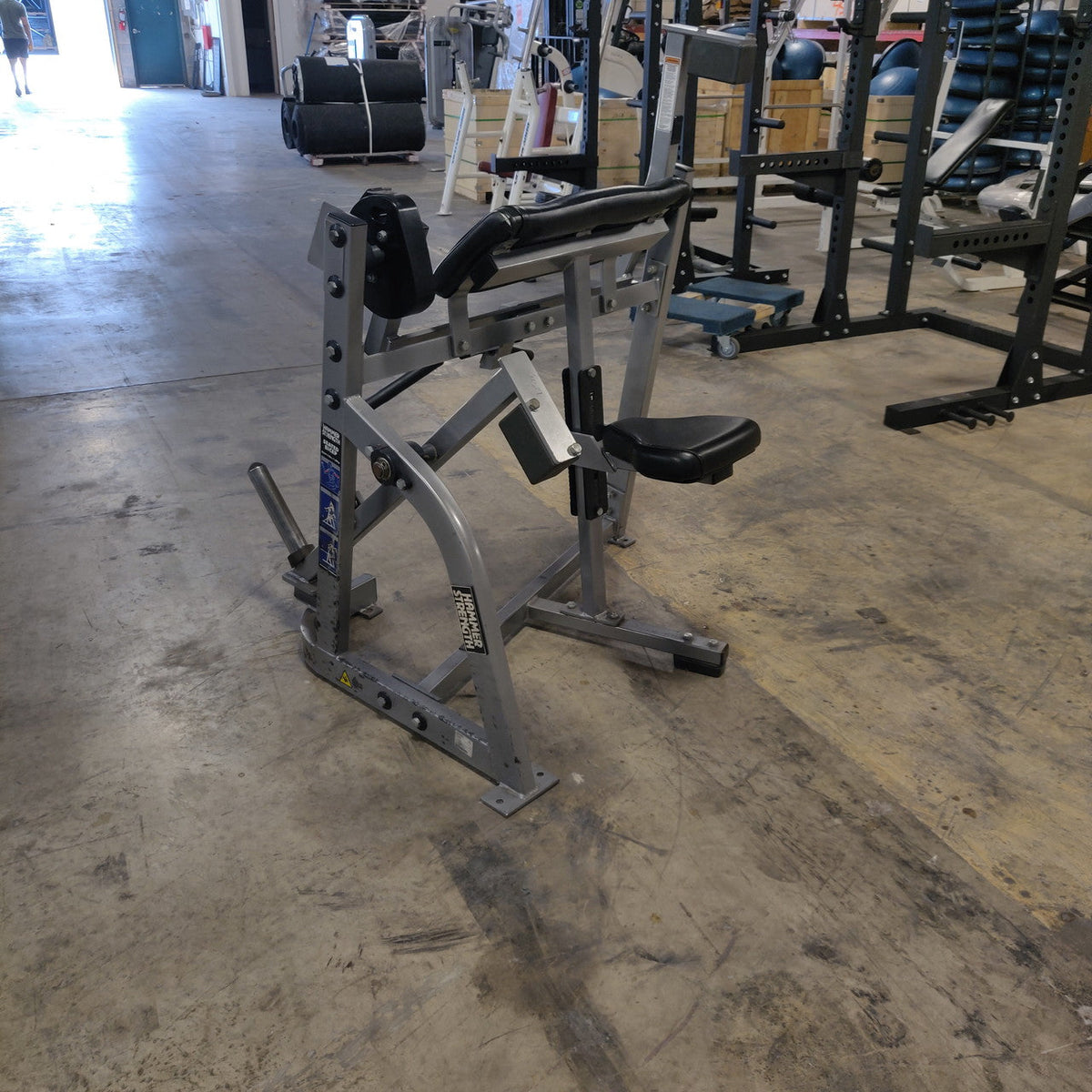 Hammer Strength Plate Loaded Seated Bicep Curl