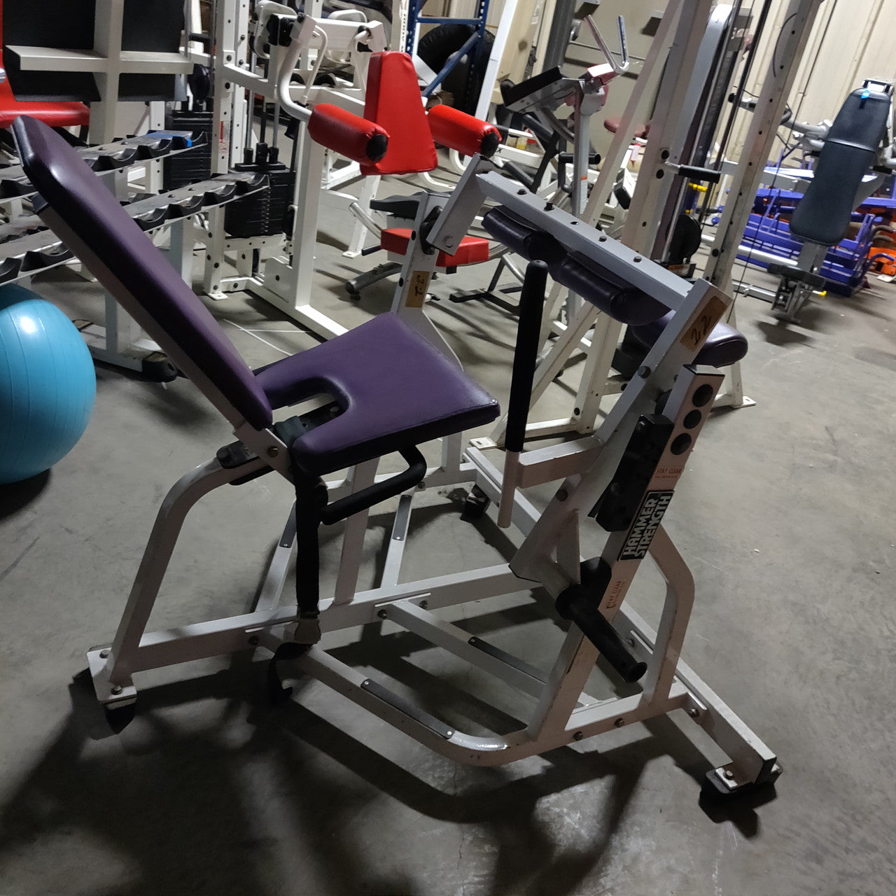 Hammer Strength Plate loaded Seated Leg Curl