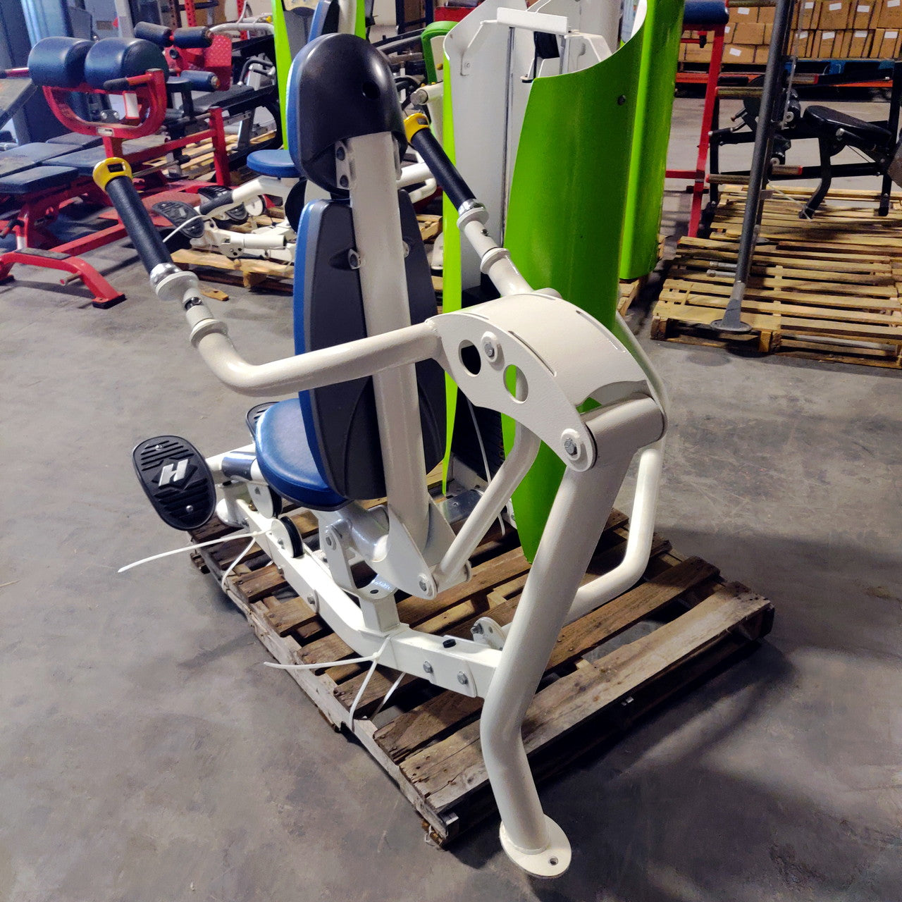 Hoist Roc-It Seated Dip Tricep Extension