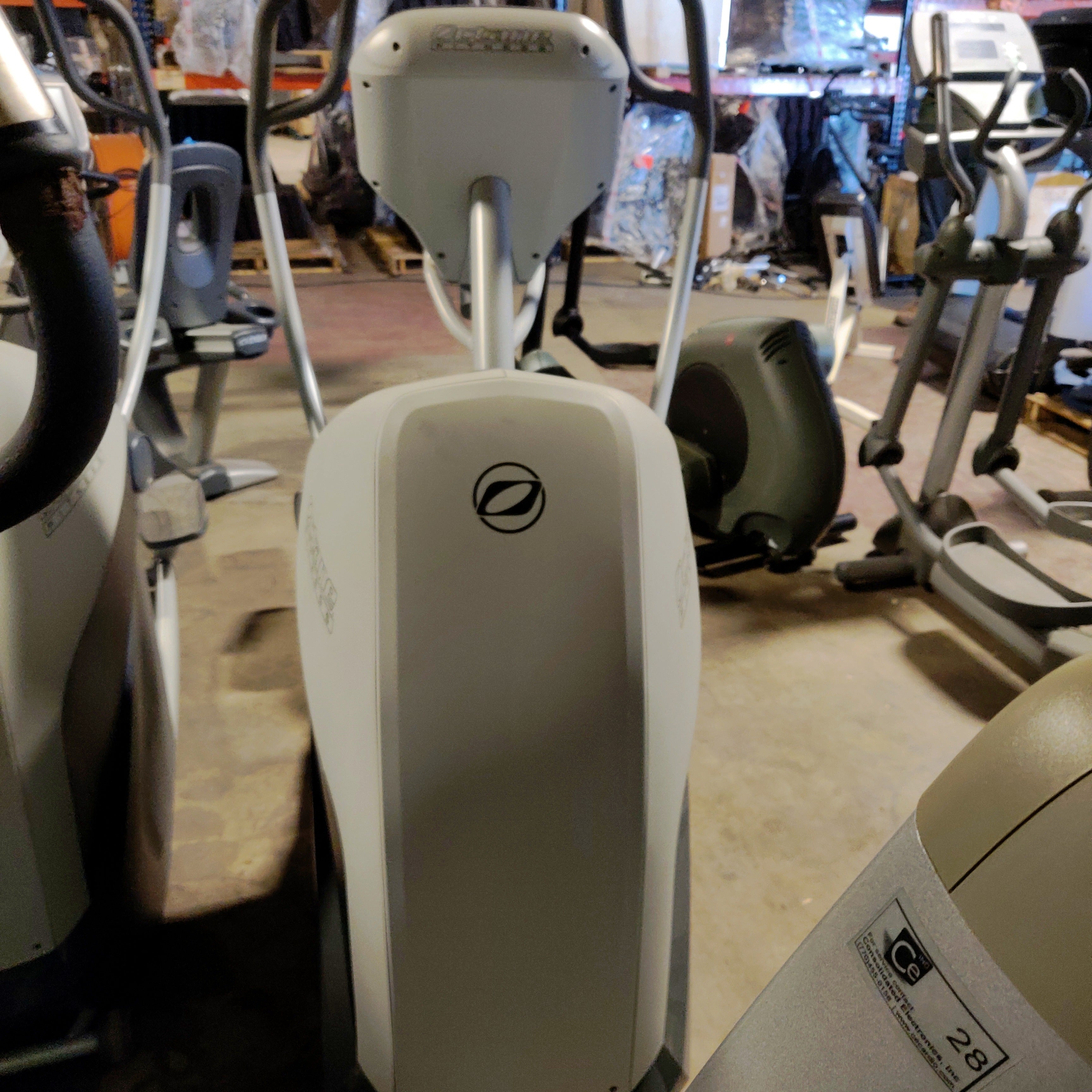 Octane XT3700 Elliptical w/Smart Console