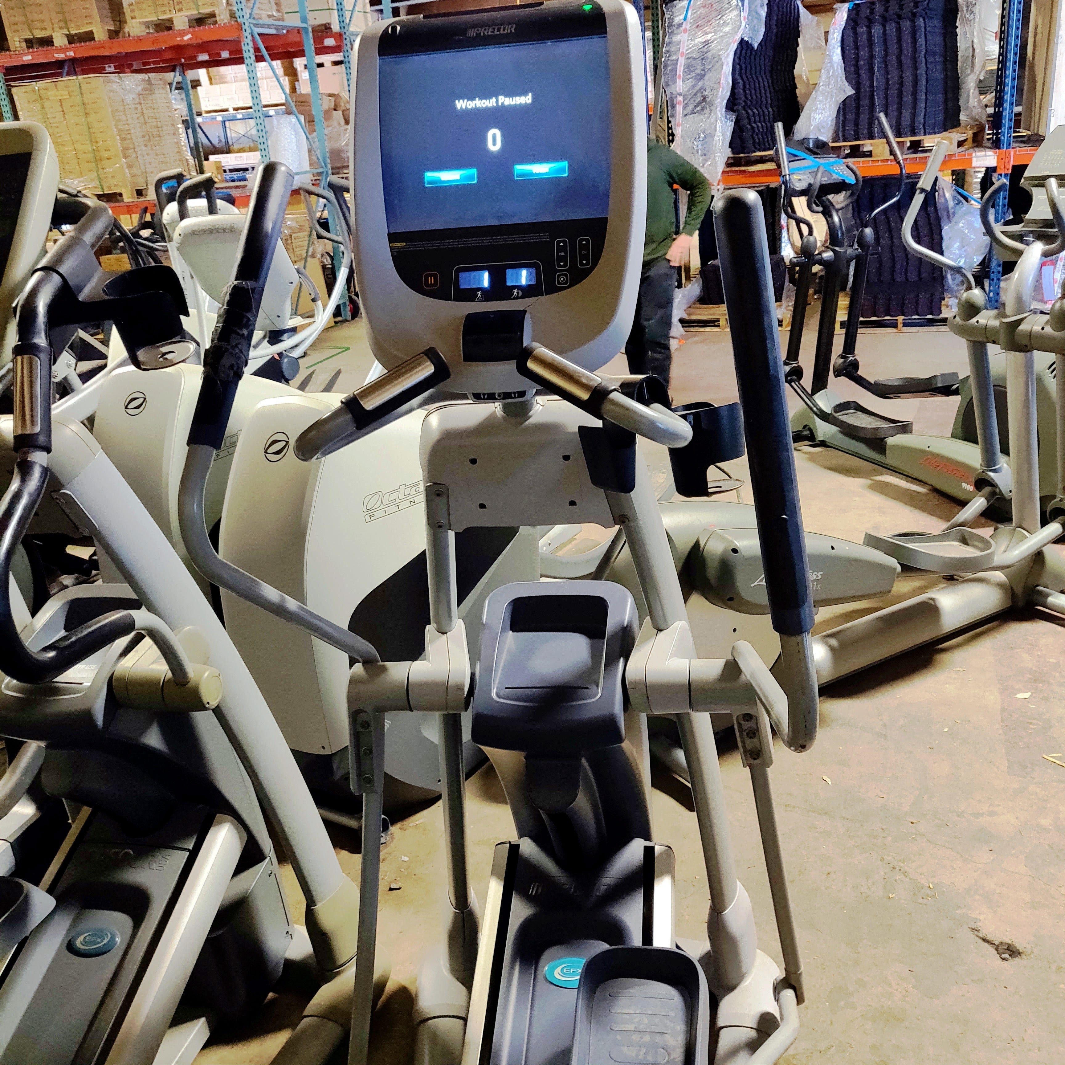 Precor EFX 885 Elliptical Crosstrainer w/ p80 Console