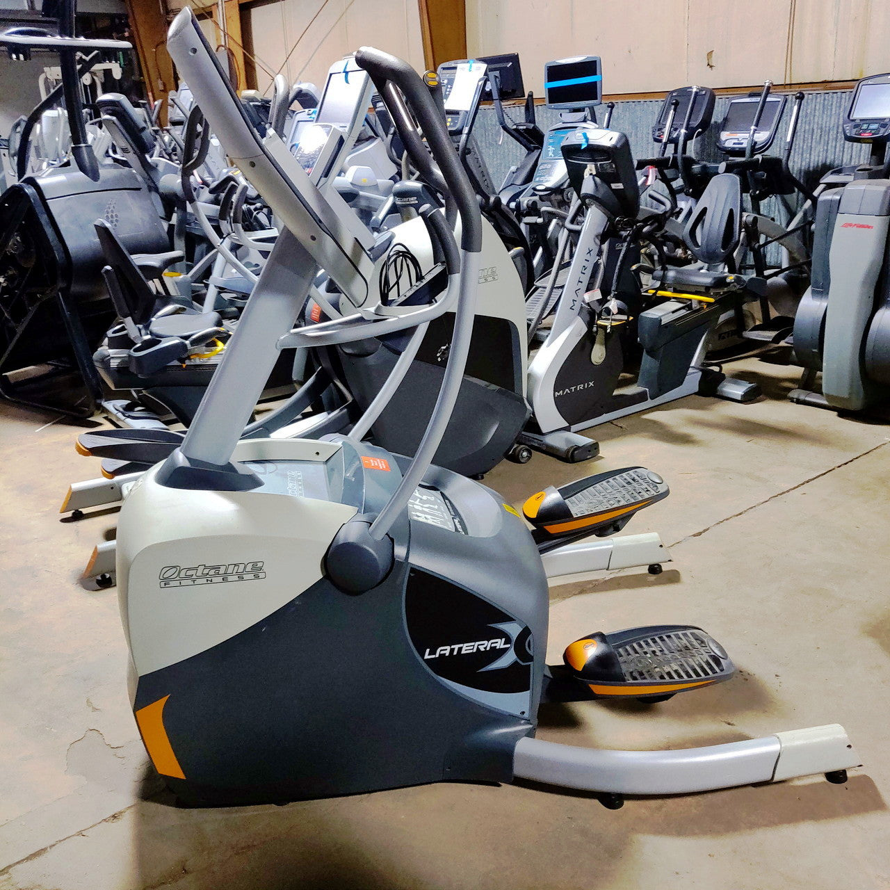 Octane LX8000 Lateral Trainer