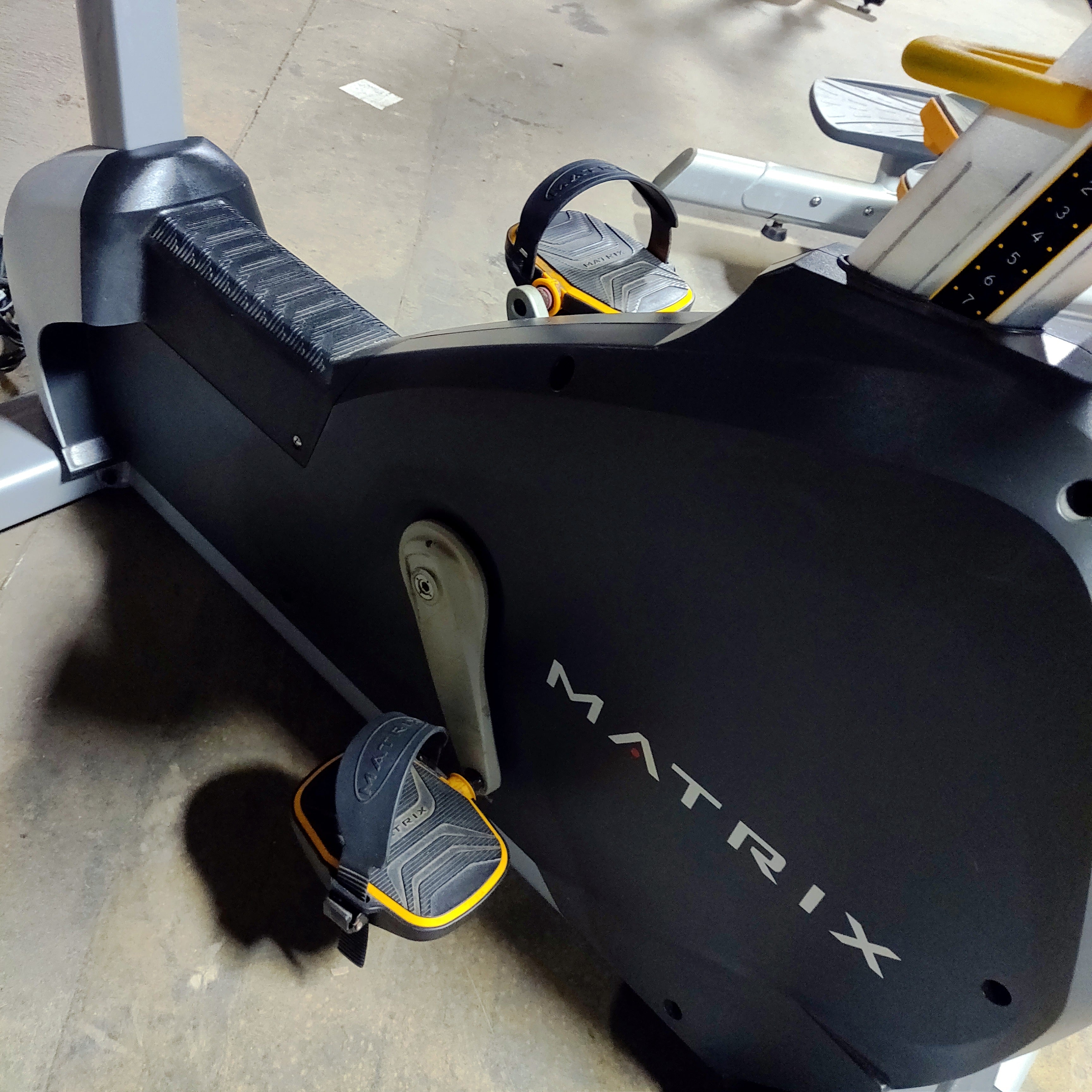 Matrix U7xi Upright Bike