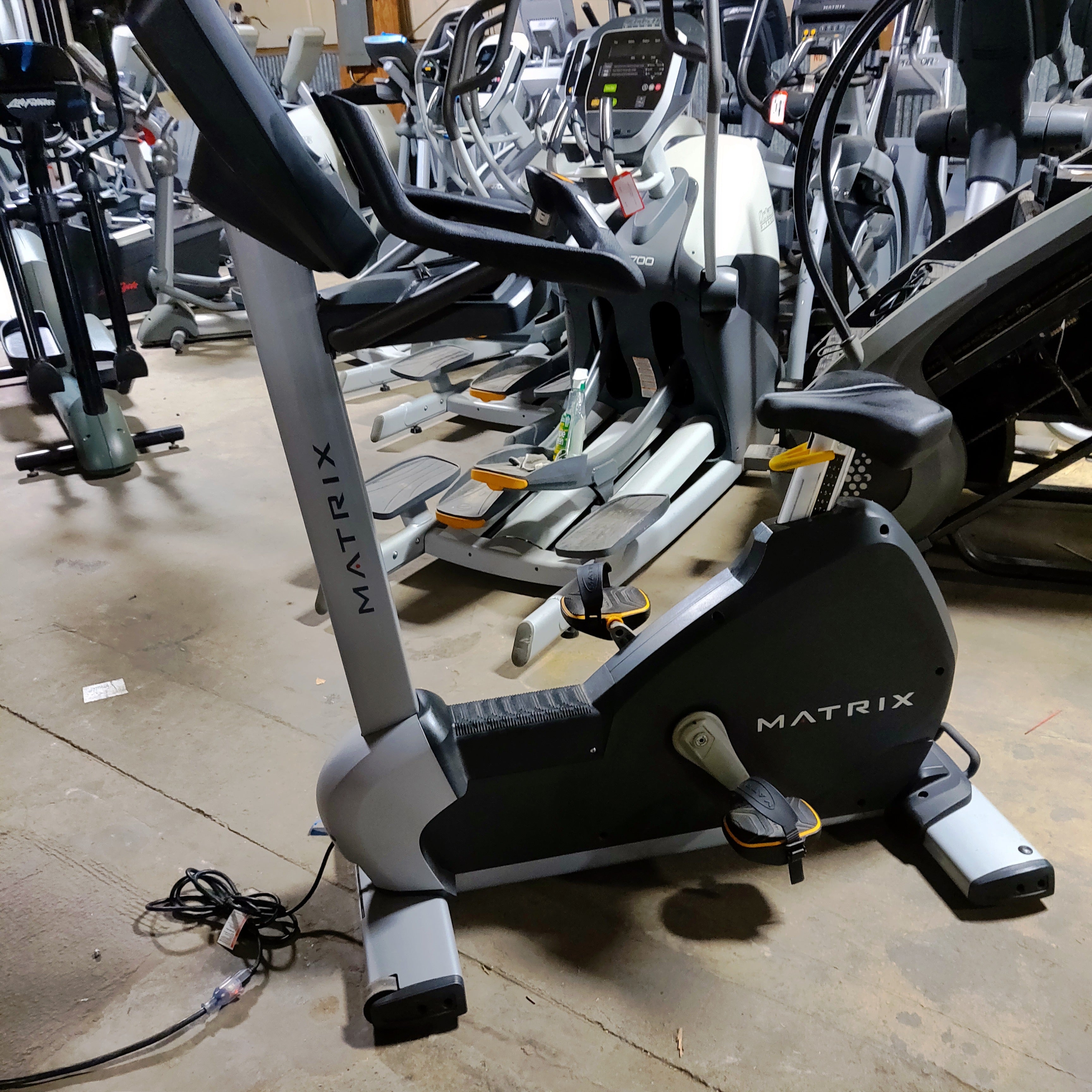 Matrix U7xi Upright Bike