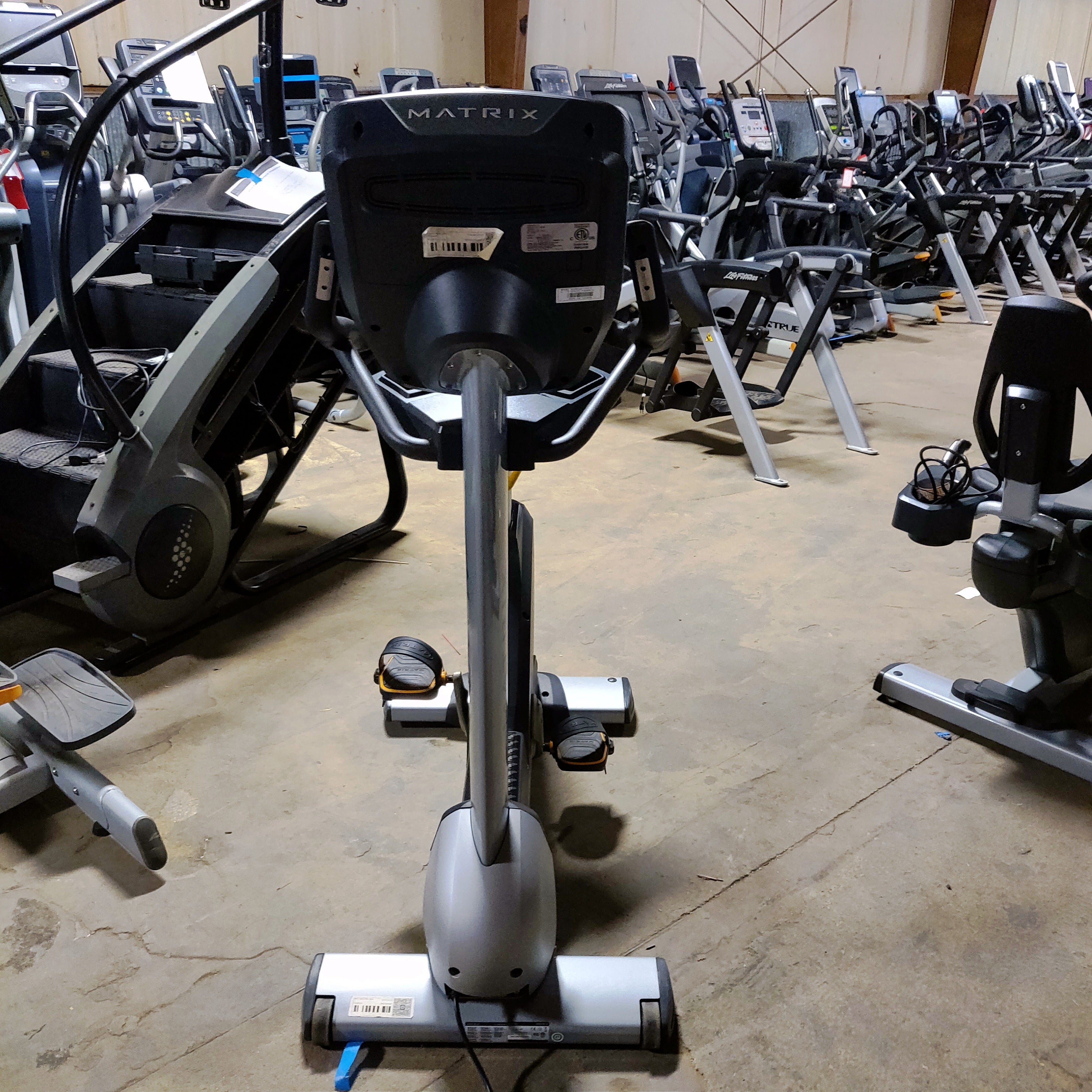 Matrix U7xi Upright Bike